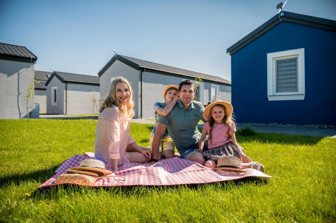 Scandi Village Затор Екстер'єр фото