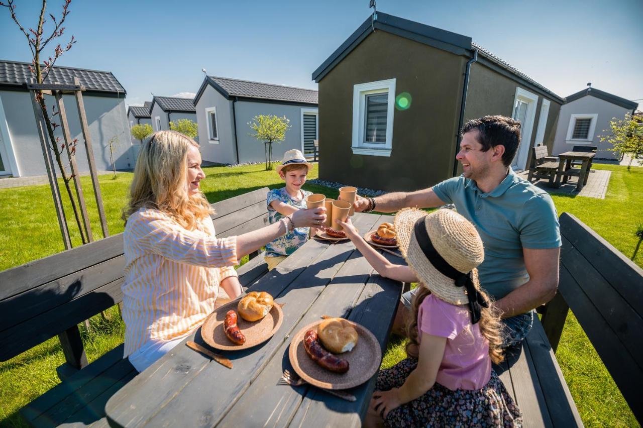 Scandi Village Затор Екстер'єр фото